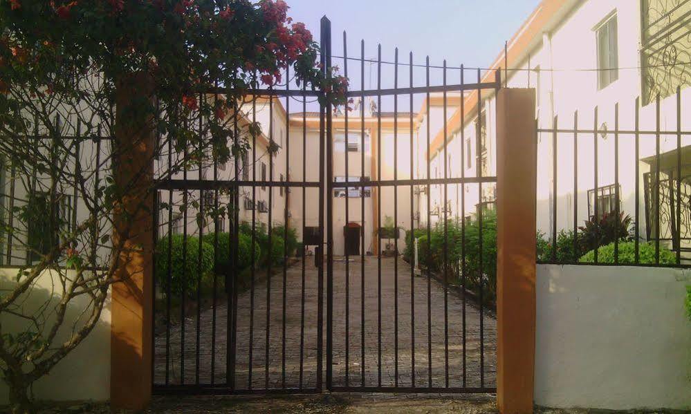 Tiffany Hotel And Towers Imogwu-Agwa Exterior photo