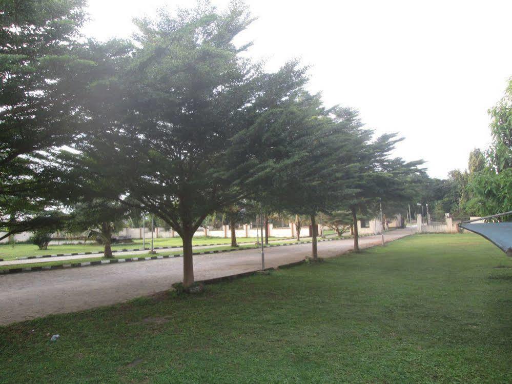Tiffany Hotel And Towers Imogwu-Agwa Exterior photo